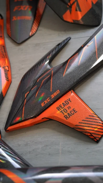 KTM Holo — ukázka videa pro SDDecalz